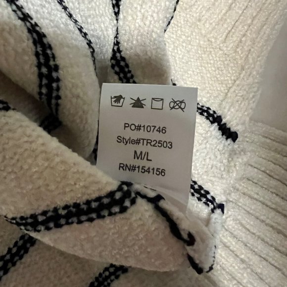 Mod Ref Sweater Womens Cream Black Striped Knit V Neck Pullover Size M/L - Picture 7 of 11